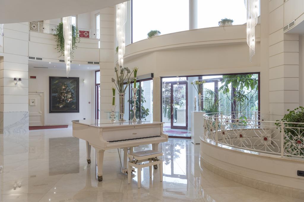 Grand Hotel Biffy Ариано-Ирпино Экстерьер фото